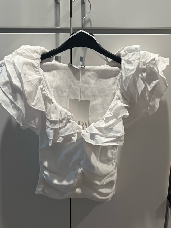 Zara Tops - Zara White Ruffle Sleeve Blouse